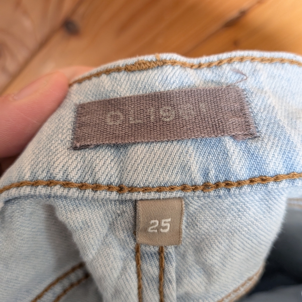 DL1961 Hepburn Wide Leg Jeans Size 25 - Picture 7 of 7